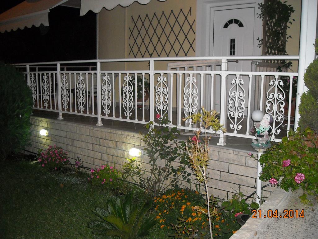 Zoe'S Studios بارغا المظهر الخارجي الصورة